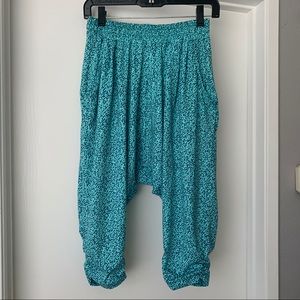 Nike Dry Fit “Avant” Harem Capri Athletic Pant